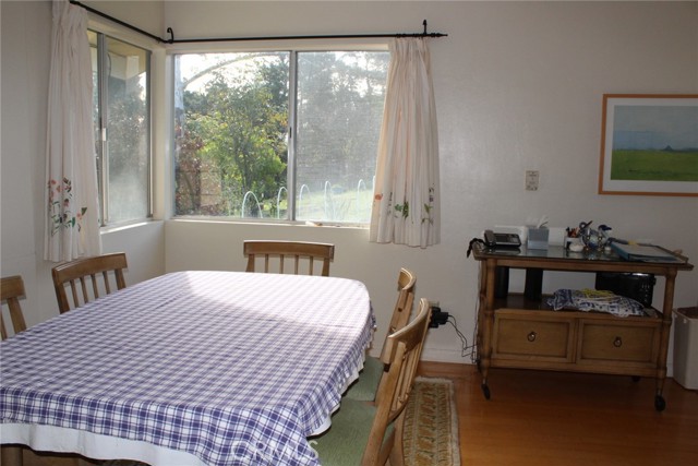 Detail Gallery Image 5 of 41 For 1909 Pineridge, Cambria,  CA 93428 - 2 Beds | 2 Baths