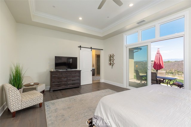 Detail Gallery Image 15 of 55 For 2260 Panoramic, Vista,  CA 92084 - 3 Beds | 5/1 Baths