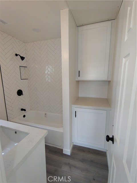 Detail Gallery Image 21 of 29 For 231 E Century, Los Angeles,  CA 90003 - 2 Beds | 1/1 Baths