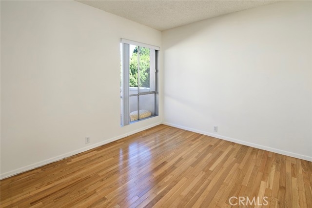 Detail Gallery Image 18 of 33 For 11121 Queensland St #D36,  Los Angeles,  CA 90034 - 2 Beds | 1 Baths