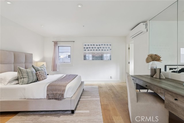 Detail Gallery Image 34 of 67 For 1040 4th #407,  Santa Monica,  CA 90403 - 3 Beds | 3/1 Baths
