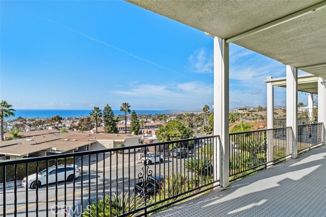 Detail Gallery Image 33 of 41 For 201 S La Esperanza #R9,  San Clemente,  CA 92672 - 2 Beds | 2 Baths