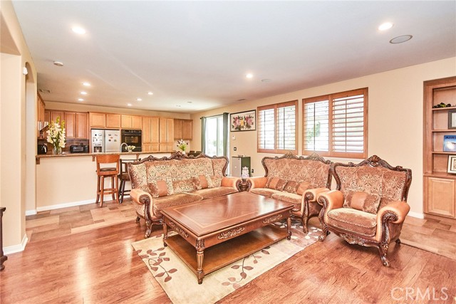 Detail Gallery Image 17 of 29 For 12430 Split Rein Dr, Rancho Cucamonga,  CA 91739 - 4 Beds | 2/1 Baths