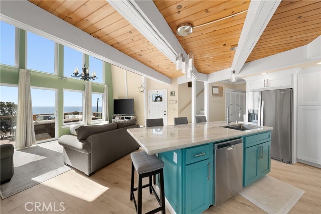 Detail Gallery Image 12 of 64 For 560 Canterbury, Cambria,  CA 93428 - 3 Beds | 2 Baths