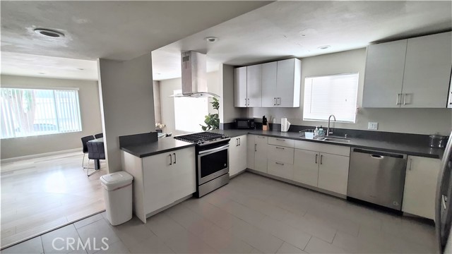 Detail Gallery Image 5 of 60 For 11525 Haro Ave, Downey,  CA 90241 - – Beds | – Baths