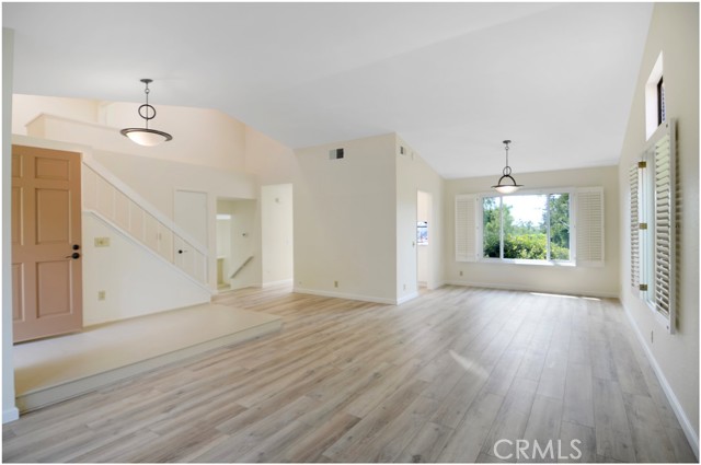 Detail Gallery Image 7 of 36 For 27571 Chantada, Mission Viejo,  CA 92692 - 3 Beds | 2/1 Baths