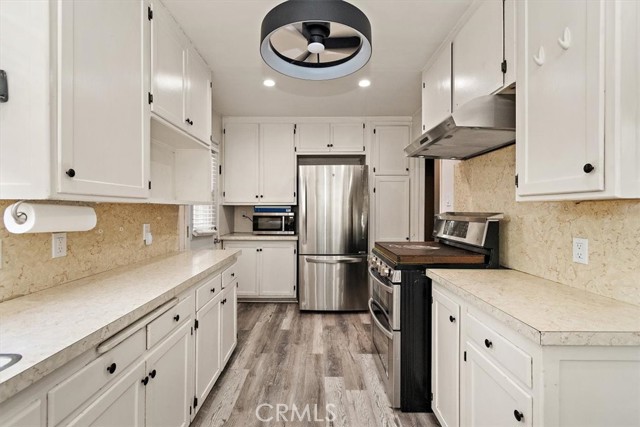 Detail Gallery Image 13 of 43 For 422 E 44th Cir, Long Beach,  CA 90807 - 3 Beds | 1 Baths