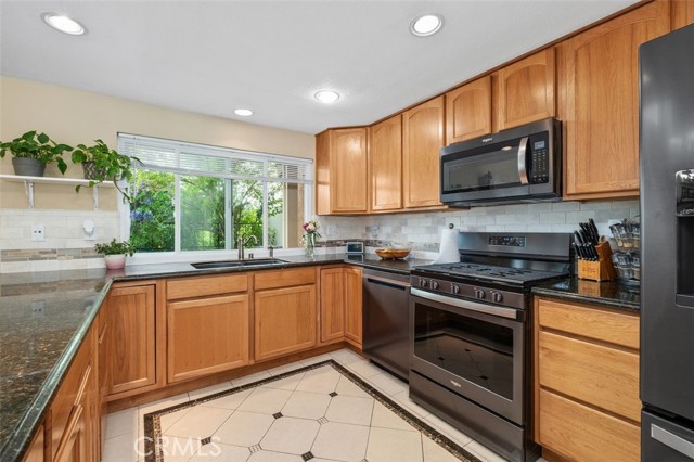 25165 Charlinda Drive, Mission Viejo CA: https://media.crmls.org/medias/6adab9dd-e290-421a-96d0-4ebaad7eda1b.jpg
