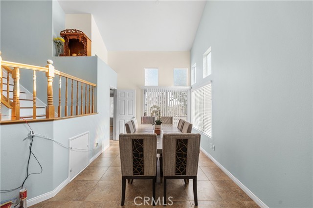 1215 Date Palm Drive, Palmdale CA: https://media.crmls.org/medias/6adb1e7a-e439-46b3-8ce6-8bb944a62e3e.jpg