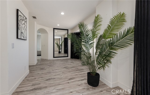 Detail Gallery Image 28 of 38 For 13020 Banning, Victorville,  CA 92392 - 5 Beds | 3/1 Baths