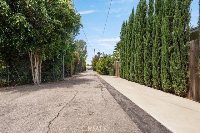 6648 Gaviota Avenue, Van Nuys CA: https://media.crmls.org/medias/6adb518c-b0ec-435d-b51f-38b4489c3094.jpg