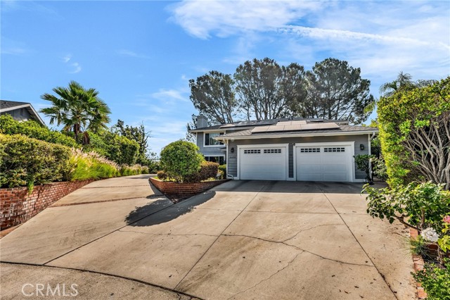 8404 Joan Lane, West Hills CA: https://media.crmls.org/medias/6adb7bd1-9fc0-4862-8c92-d45cb510d922.jpg