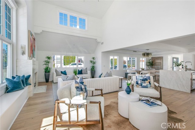 Detail Gallery Image 11 of 22 For 1103 Balboa Ave, Newport Beach,  CA 92662 - 4 Beds | 3/1 Baths