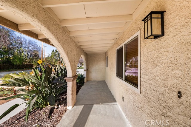 Detail Gallery Image 2 of 31 For 1029 W Clifton, Redlands,  CA 92373 - 3 Beds | 2 Baths