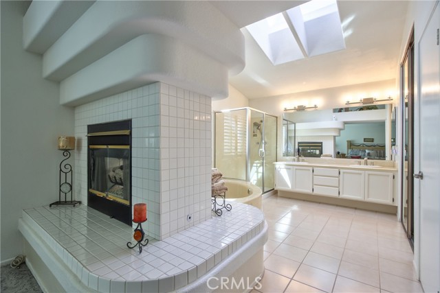 Detail Gallery Image 34 of 45 For 40085 Villa Venecia, Temecula,  CA 92591 - 4 Beds | 3 Baths