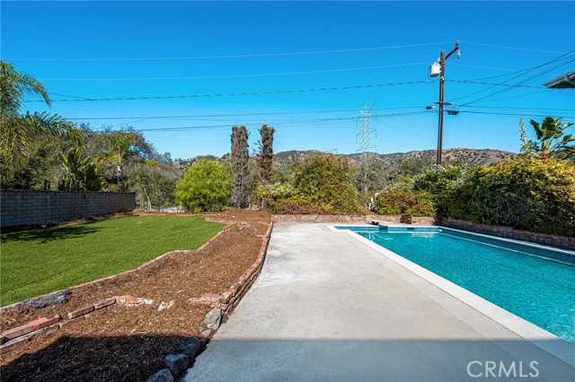 925 Eastglen photo 23