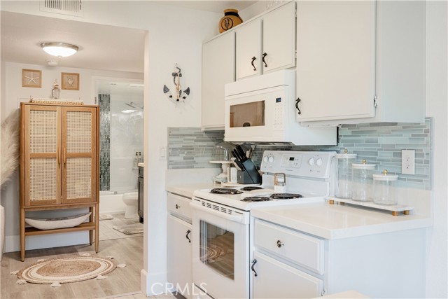 Detail Gallery Image 17 of 35 For 68 Corniche Dr #B,  Dana Point,  CA 92629 - 2 Beds | 2 Baths