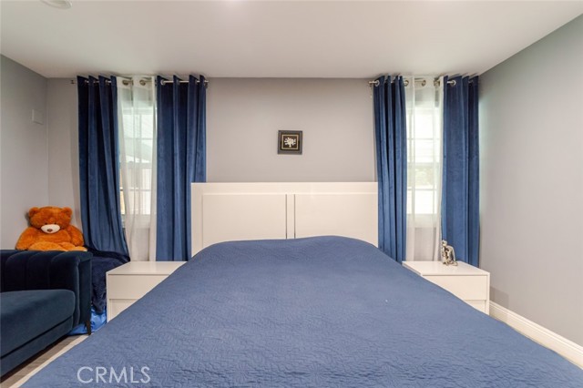 Detail Gallery Image 32 of 45 For 17242 Horace St, Granada Hills,  CA 91344 - 4 Beds | 4 Baths