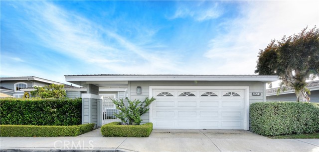 Detail Gallery Image 2 of 20 For 3541 Lilac Ave #42,  Corona Del Mar,  CA 92625 - 2 Beds | 2 Baths