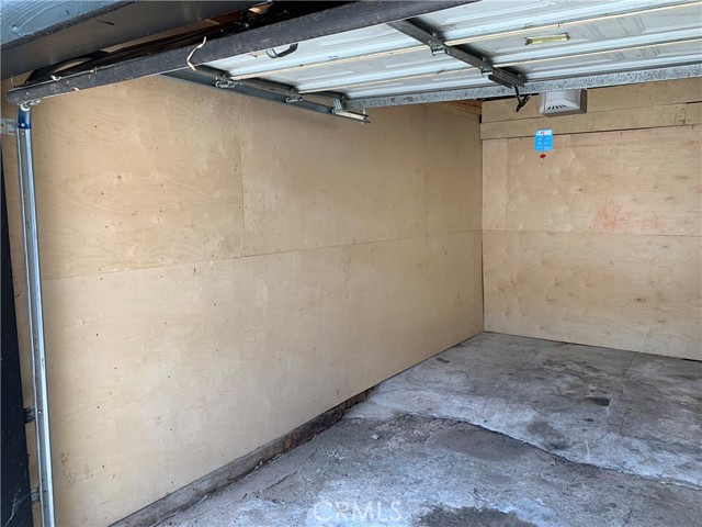 1255 Velasco, Los Angeles CA: https://media.crmls.org/medias/6adedde9-edcb-48e0-b86d-744c44d45e2a.jpg
