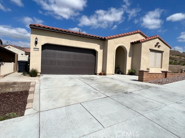 Detail Gallery Image 2 of 42 For 24280 Crestley Dr, Corona,  CA 92883 - 2 Beds | 2 Baths