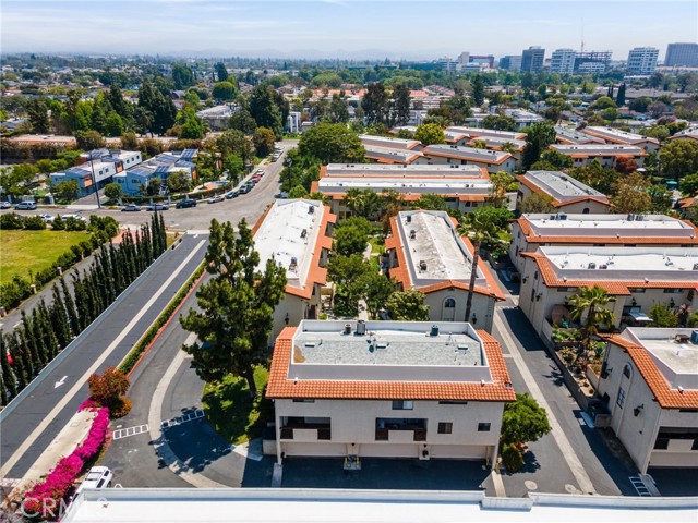 400 S Flower Street, Orange CA: https://media.crmls.org/medias/6ae0658f-3c39-4823-9bea-b42b66af1f65.jpg