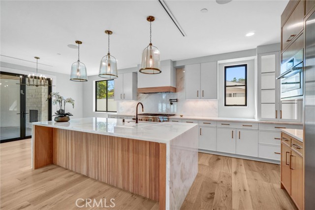 Detail Gallery Image 17 of 69 For 3312 Kenilworth Dr, Rossmoor,  CA 90720 - 6 Beds | 7 Baths