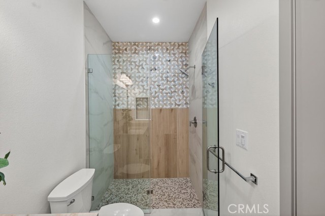 Detail Gallery Image 24 of 63 For 15540 Colorado Ave, Paramount,  CA 90723 - 6 Beds | 4 Baths