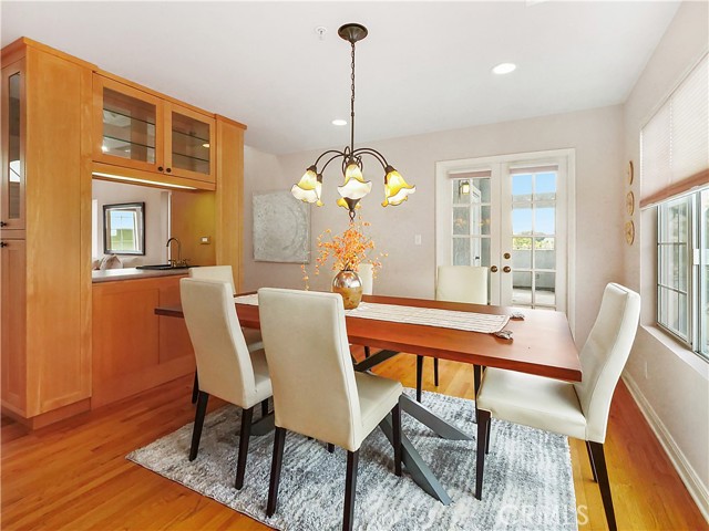 1931 Ruhland Avenue, Redondo Beach, California 90278, 6 Bedrooms Bedrooms, ,4 BathroomsBathrooms,Residential,Sold,Ruhland,SB23015853