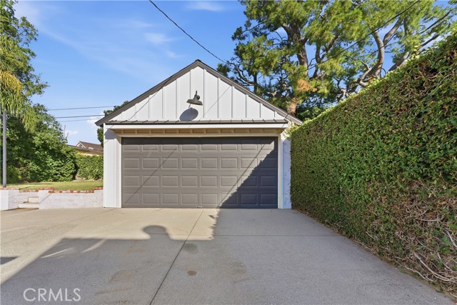 Detail Gallery Image 7 of 56 For 1230 Oak Circle, Glendale,  CA 91208 - 3 Beds | 2 Baths