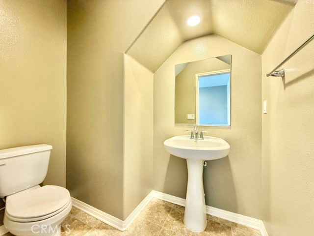 11821 E Solana Place, Cerritos CA: https://media.crmls.org/medias/6ae2d27f-a49e-4f9c-8ee2-667e5a52ddb6.jpg