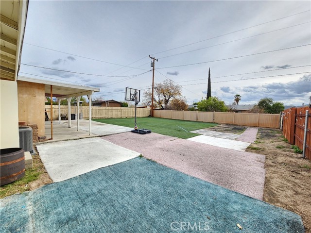 Image 3 for 26651 Hibiscus St, Highland, CA 92346