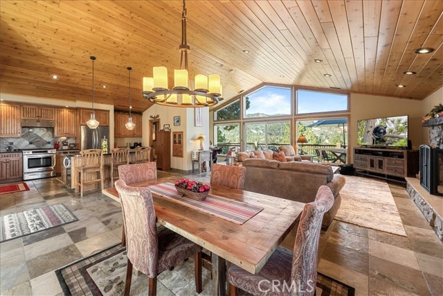 Detail Gallery Image 8 of 56 For 1536 Wolf, –,  CA 92314 - 3 Beds | 2/1 Baths