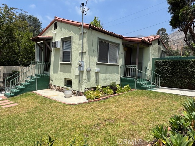 Detail Gallery Image 3 of 26 For 285 Wapello St, Altadena,  CA 91001 - 2 Beds | 1 Baths