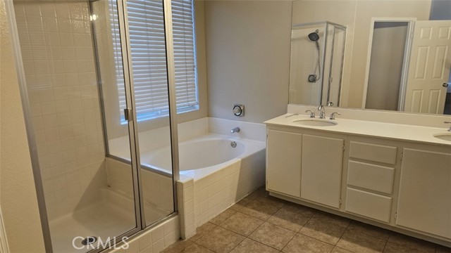 Detail Gallery Image 13 of 21 For 1619 Pleasant Hill Dr, Chino Hills,  CA 91709 - 4 Beds | 3 Baths