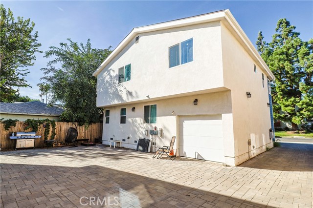 10824 Morrison Street photo 4