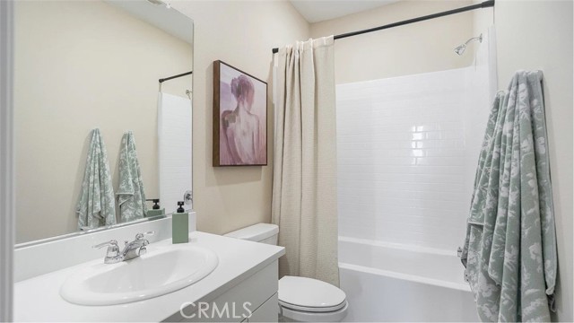 17558 Crabtree Meadows, Hesperia CA: https://media.crmls.org/medias/6ae67388-f3af-45e5-af0b-4346a3c7c11e.jpg