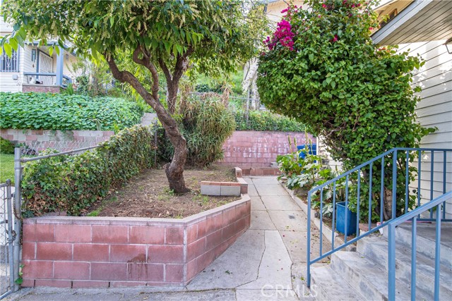 3580 Griffin Avenue, Los Angeles CA: https://media.crmls.org/medias/6ae68f86-29e2-407c-99be-9732a4cf0ab1.jpg