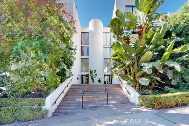 Detail Gallery Image 1 of 23 For 1201 Larrabee St #305,  West Hollywood,  CA 90069 - 2 Beds | 3 Baths