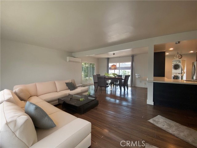 Detail Gallery Image 3 of 26 For 6312 Belmar Ave, Tarzana,  CA 91335 - 3 Beds | 2 Baths