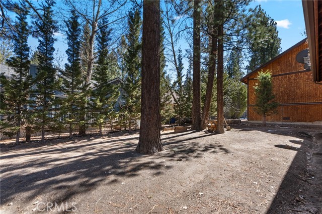 Detail Gallery Image 41 of 52 For 261 Crater Lake, Big Bear Lake,  CA 92315 - 3 Beds | 2 Baths