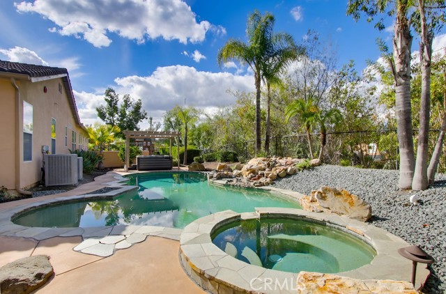26161 Wyndemere Court, Escondido CA: https://media.crmls.org/medias/6ae7e9d7-c6e6-4d95-88fd-01f4cd1b1877.jpg