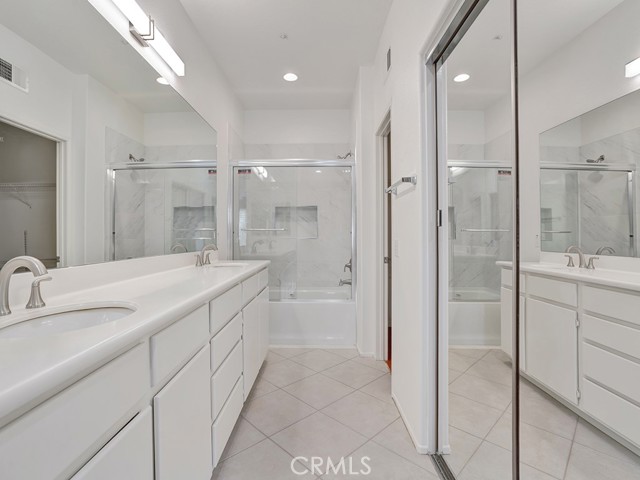 6ae7ed5d 1820 44db B63d 088ad15e5a82