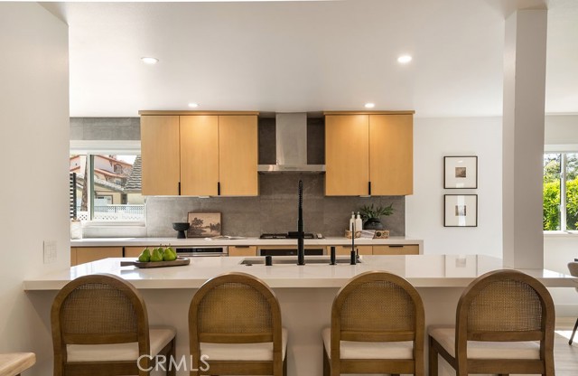 Detail Gallery Image 12 of 74 For 12822 Fairhaven, Santa Ana,  CA 92705 - 6 Beds | 4/1 Baths