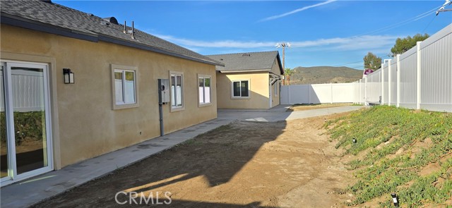 237 E Prospect Street, Lake Elsinore CA: https://media.crmls.org/medias/6ae86d8b-c648-4979-ac27-b50987a8dbcd.jpg