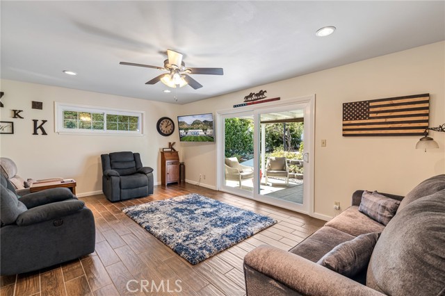 Detail Gallery Image 12 of 38 For 5111 Ohio St, Yorba Linda,  CA 92886 - 3 Beds | 2 Baths