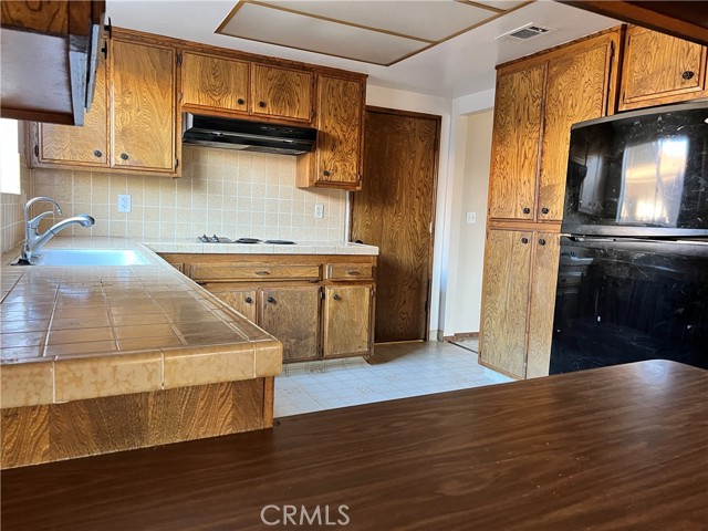 736 Marquesa Court, Hemet CA: https://media.crmls.org/medias/6aea46af-1e8e-4bfa-b6a8-09ea34defc28.jpg