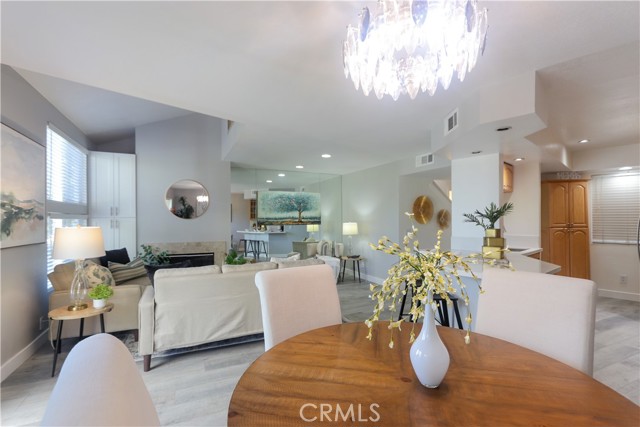 Detail Gallery Image 15 of 40 For 302 San Nicholas, Laguna Beach,  CA 92651 - 2 Beds | 2/1 Baths