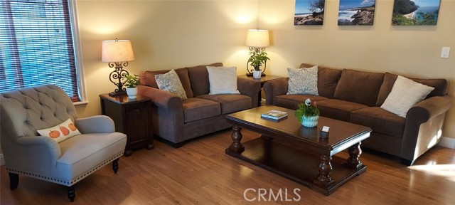 Detail Gallery Image 3 of 20 For 19692 Education Ln, Huntington Beach,  CA 92646 - 3 Beds | 2 Baths