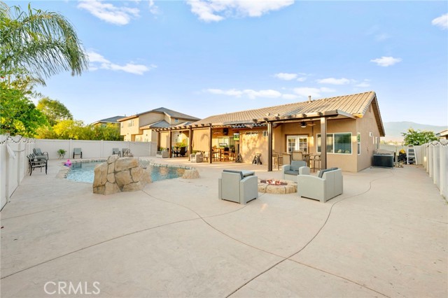 242 Lipizzan Drive, San Jacinto CA: https://media.crmls.org/medias/6aecd8b5-abc4-4db8-9174-f8ff248a9ab3.jpg